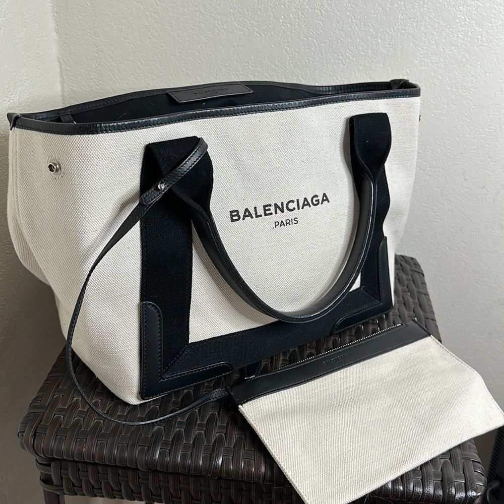 💯Authentic BALENCIAGA Navy Kabas Tote Bag🍀 - Picture 7 of 15